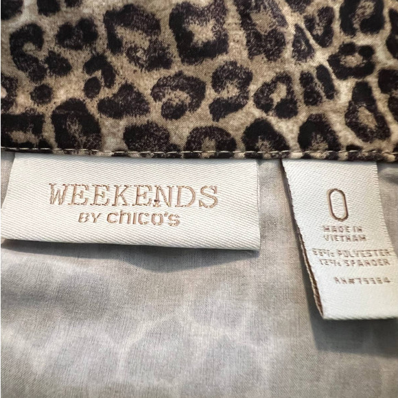 Weekends by Chico's Leopard Jacket and Cropped Pantsuit Size XS - Picture 5 of 9